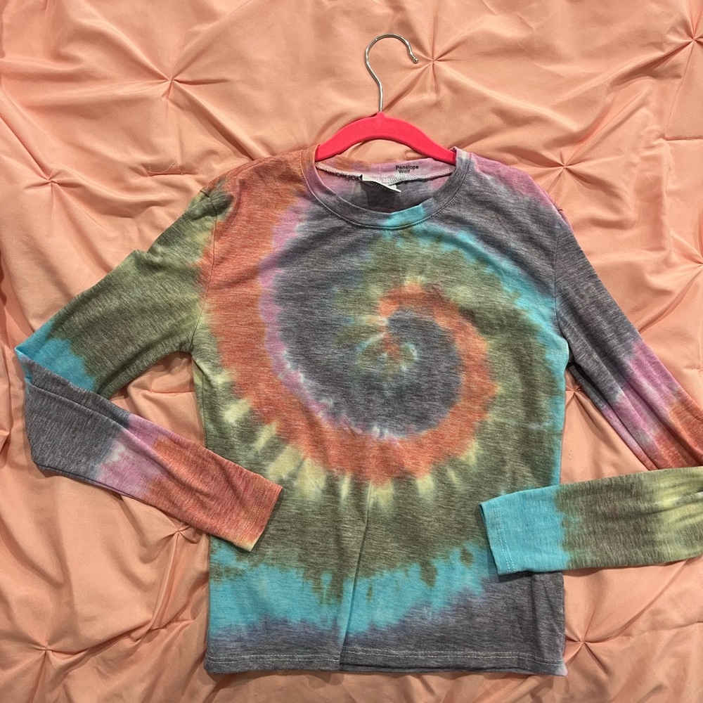 Long sleeve tie-dye T-shirt